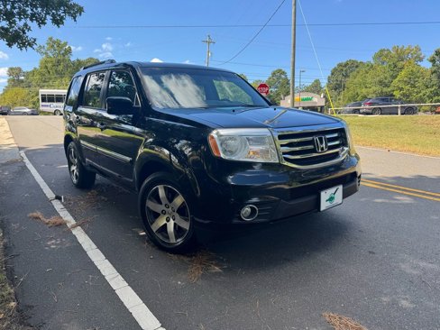 Used 2012 Honda Pilot Touring image 1