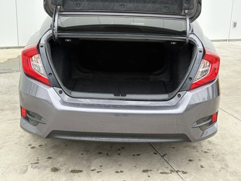 Used 2018 Honda Civic EX-T image 9