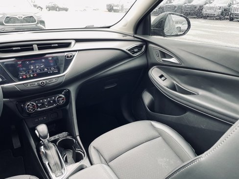 Used 2022 Buick Encore GX Select w/ Sport Touring Package image 22