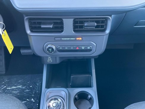 New 2025 Ford Maverick XL image 64