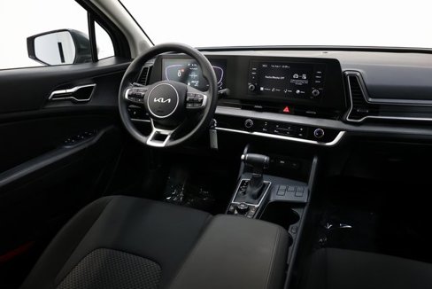 Used 2025 Kia Sportage LX image 70