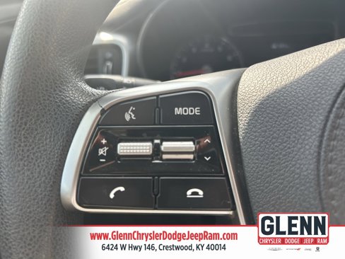 Used 2019 Kia Sorento LX image 17