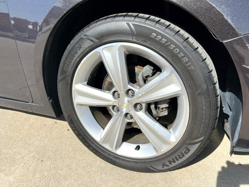 Used 2015 Chevrolet Cruze LT image 12