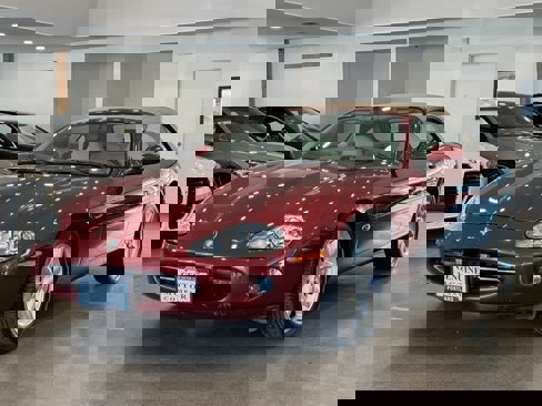 Used 1997 Jaguar XK8 Convertible image 1