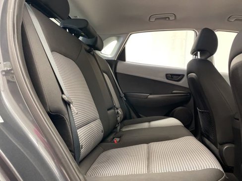 Used 2020 Hyundai Kona SE image 12