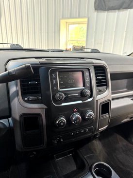 Used 2016 RAM 3500 Tradesman w/ Chrome Appearance Group image 11