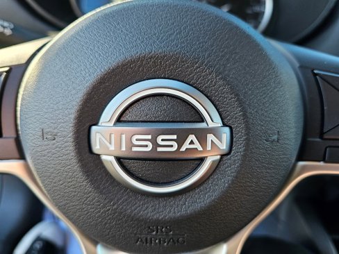 New 2025 Nissan Versa SR w/ Trunk Package image 30