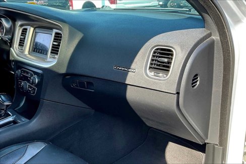 Used 2022 Dodge Charger SXT w/ Leather Interior Group image 16