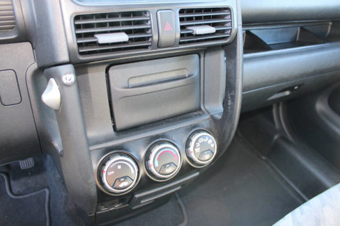 Used 2004 Honda CR-V EX image 16
