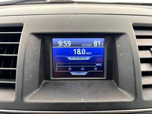 Used 2013 Toyota Highlander SE image 19