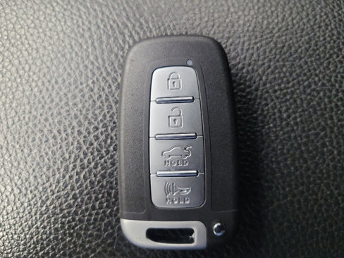 Used 2015 Kia Sorento SX image 32