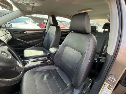 Used 2015 Volkswagen Passat 1.8T S image 18