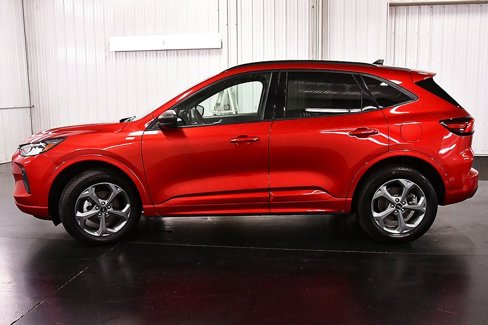 Used 2024 Ford Escape ST-Line w/ Tech Pack #1 image 4