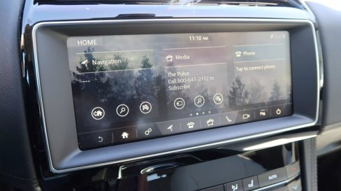 Used 2019 Jaguar F-PACE Prestige image 16