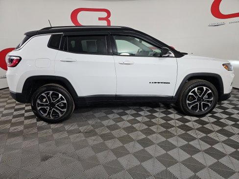 Certified 2022 Jeep Compass Limited image 8