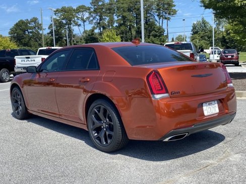 Used 2021 Chrysler 300 Touring w/ Sport Appearance Package image 6