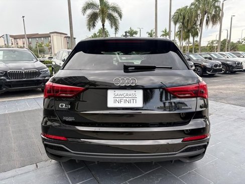 Used 2024 Audi Q3 2.0T Premium image 9