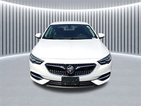Used 2018 Buick Regal Preferred w/ Driver Confidence Package #1 image 10
