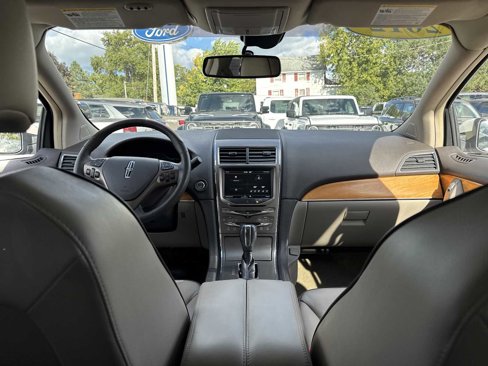 Used 2012 Lincoln MKX AWD image 22