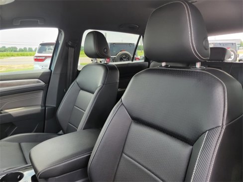Used 2022 Volkswagen Atlas Cross Sport SE image 22