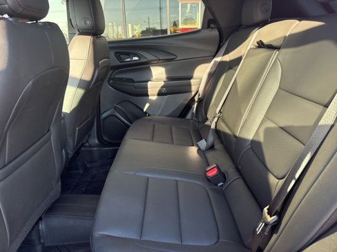 Used 2025 Chevrolet TrailBlazer RS w/ Convenience Package image 16