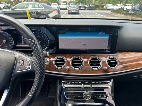 Used 2017 Mercedes-Benz E 300 4MATIC image 15