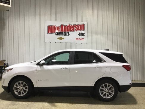 Used 2021 Chevrolet Equinox LT image 2