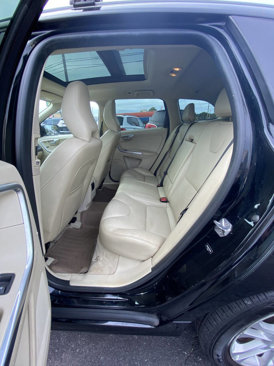 Used 2015 Volvo XC60 T5 w/ Proximity Package image 22