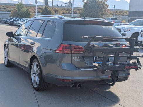Used 2017 Volkswagen Golf SEL image 5