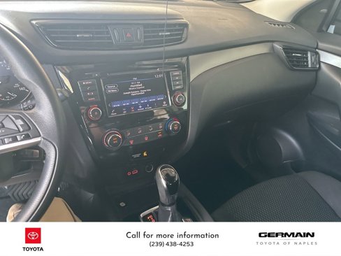 Used 2020 Nissan Rogue Sport S image 15
