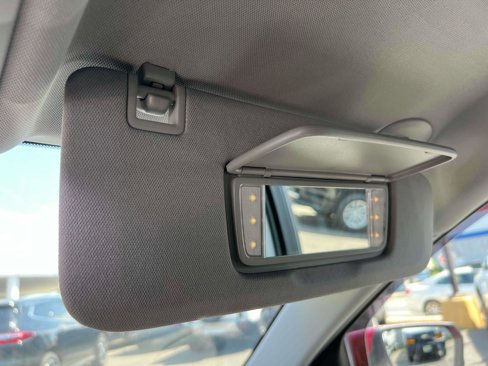 Used 2019 Chevrolet Equinox LT image 32