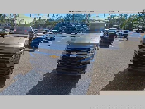 Used 2022 Chevrolet Colorado LT w/ Fleet Safety Package image 19