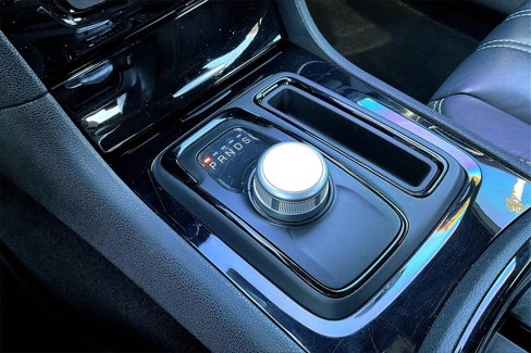 Certified 2019 Chrysler 300 S w/ 300S Premium Group image 28