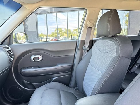 Used 2017 Kia Soul + w/ UVO Package image 15