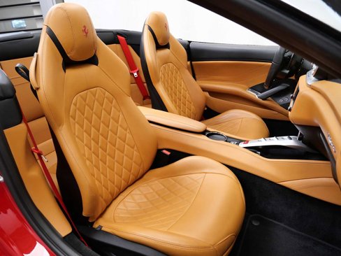 Certified 2017 Ferrari California T image 17