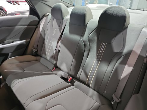 New 2025 Hyundai Elantra Sport image 13
