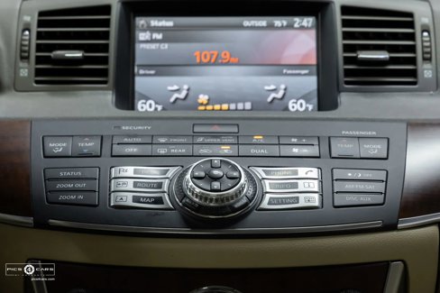 Used 2010 INFINITI M35 w/ Technology Pkg image 32