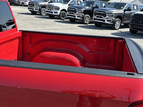 Used 2022 RAM 1500 Classic SLT image 12