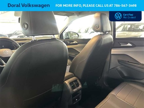 Used 2022 Volkswagen Taos SE w/ Panoramic Sunroof Package image 23