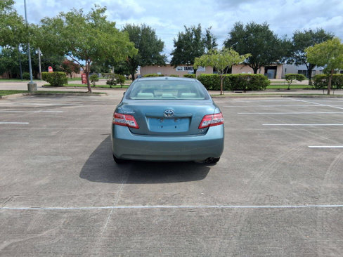 Used 2011 Toyota Camry LE image 5