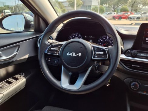 Used 2023 Kia Forte LXS w/ LXS Technology Package image 15