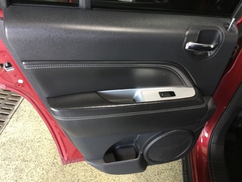 Used 2016 Jeep Compass High Altitude image 39