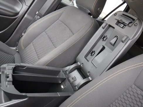 Used 2021 GMC Terrain SLE w/ Driver Convenience Package image 18