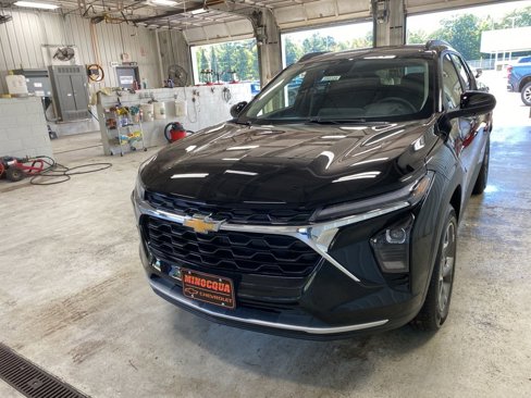 New 2025 Chevrolet Trax LT w/ LT Convenience Package image 6