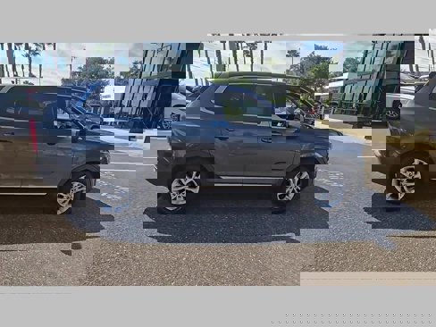 Used 2021 Kia Telluride LX image 32