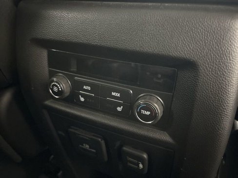 Used 2018 Chevrolet Traverse Premier w/ Redline Edition image 21