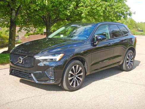 Used 2024 Volvo XC60 B5 Core w/ Protection Package Premier image 20