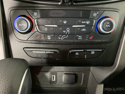 Used 2018 Ford Escape SE image 13