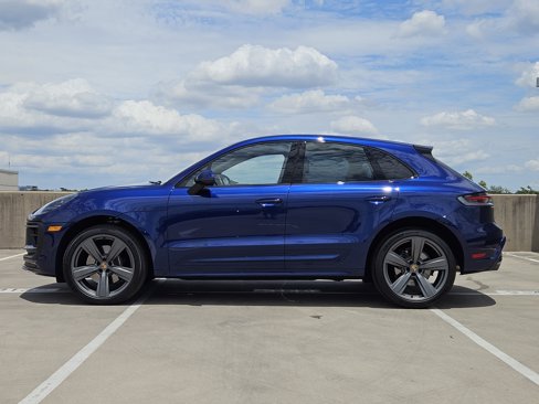 Certified 2025 Porsche Macan S image 2