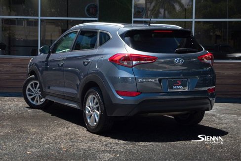 Used 2017 Hyundai Tucson SE image 2